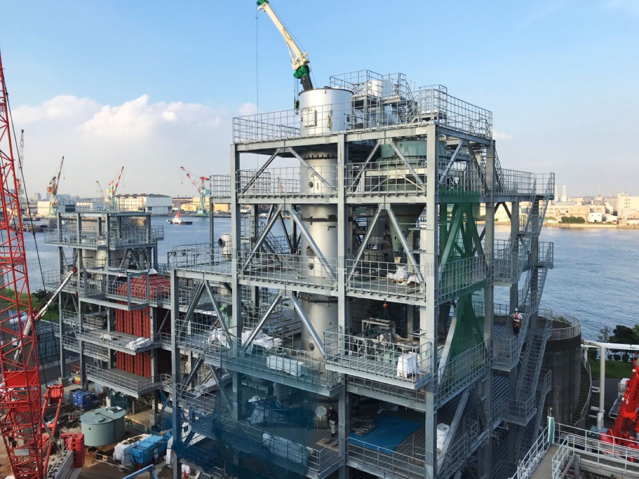 汚泥焼却炉設備 循環流動層汚泥焼却炉 据付工事