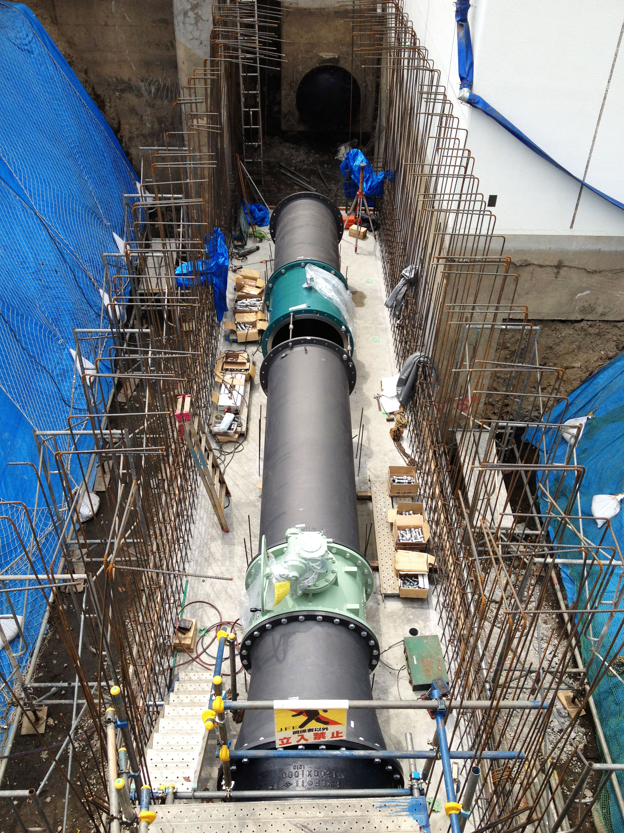 汚泥設備 流入配管工事